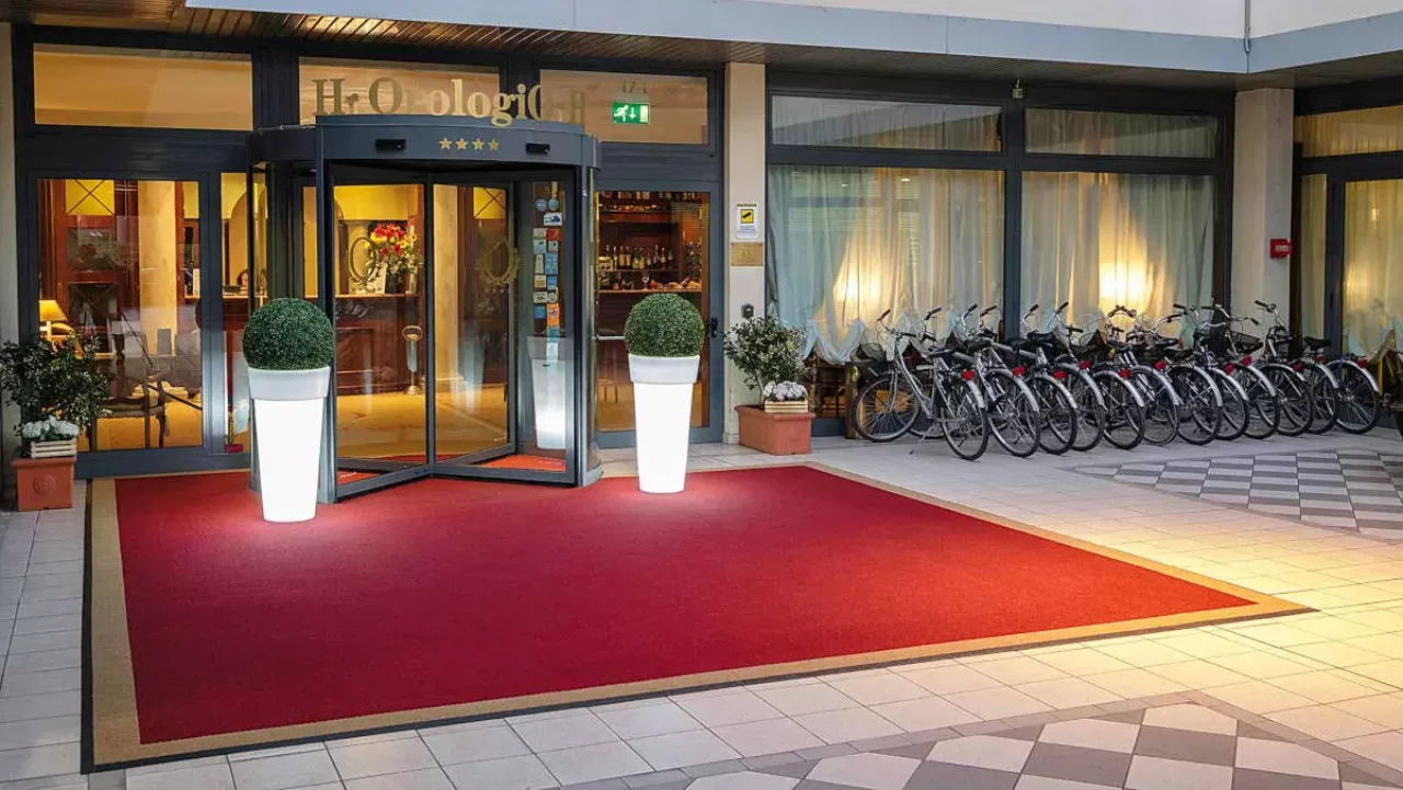 Leef ferrara fornitura