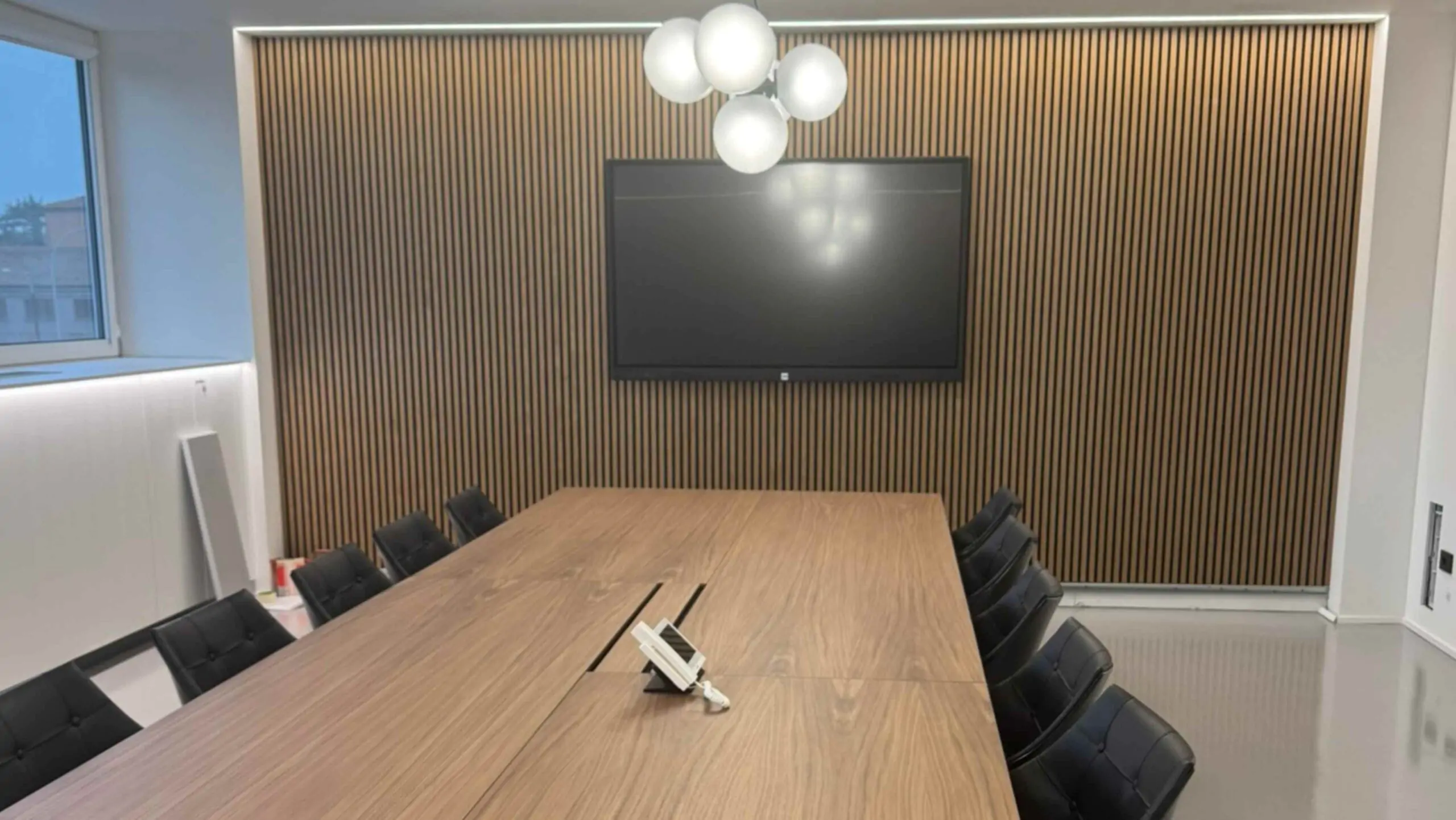 Leef parete acustica portante legno sala riunioni bologna
